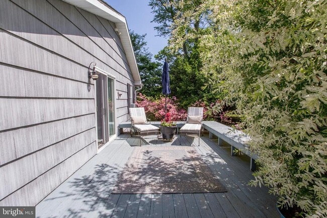 Building Photo - 67 Townview Dr