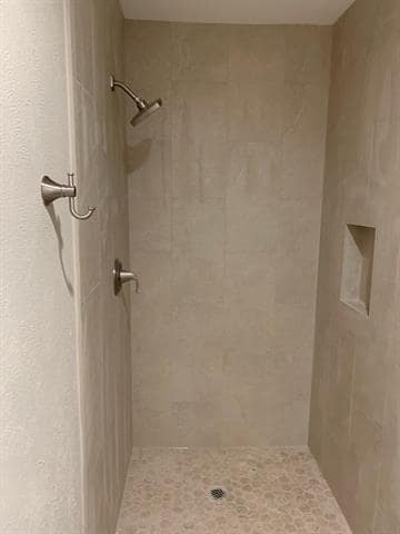 Building Photo - 2424 Stone Creek Dr