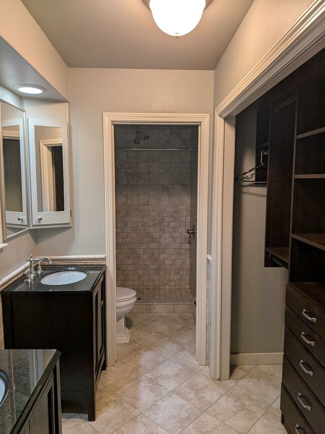 Building Photo - Gorgeous 4 Bed, 3 Bath House for Rent in M...