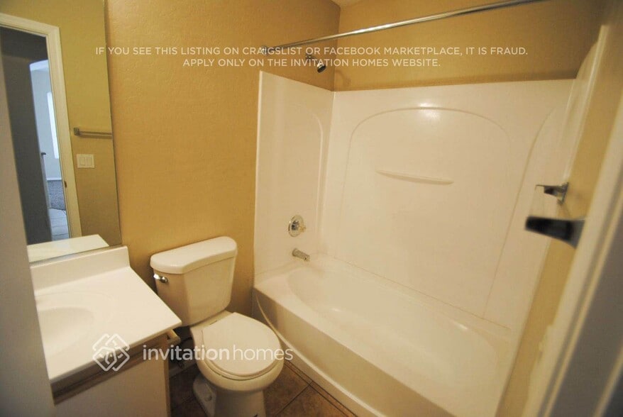 Building Photo - 146 N 223rd Ave