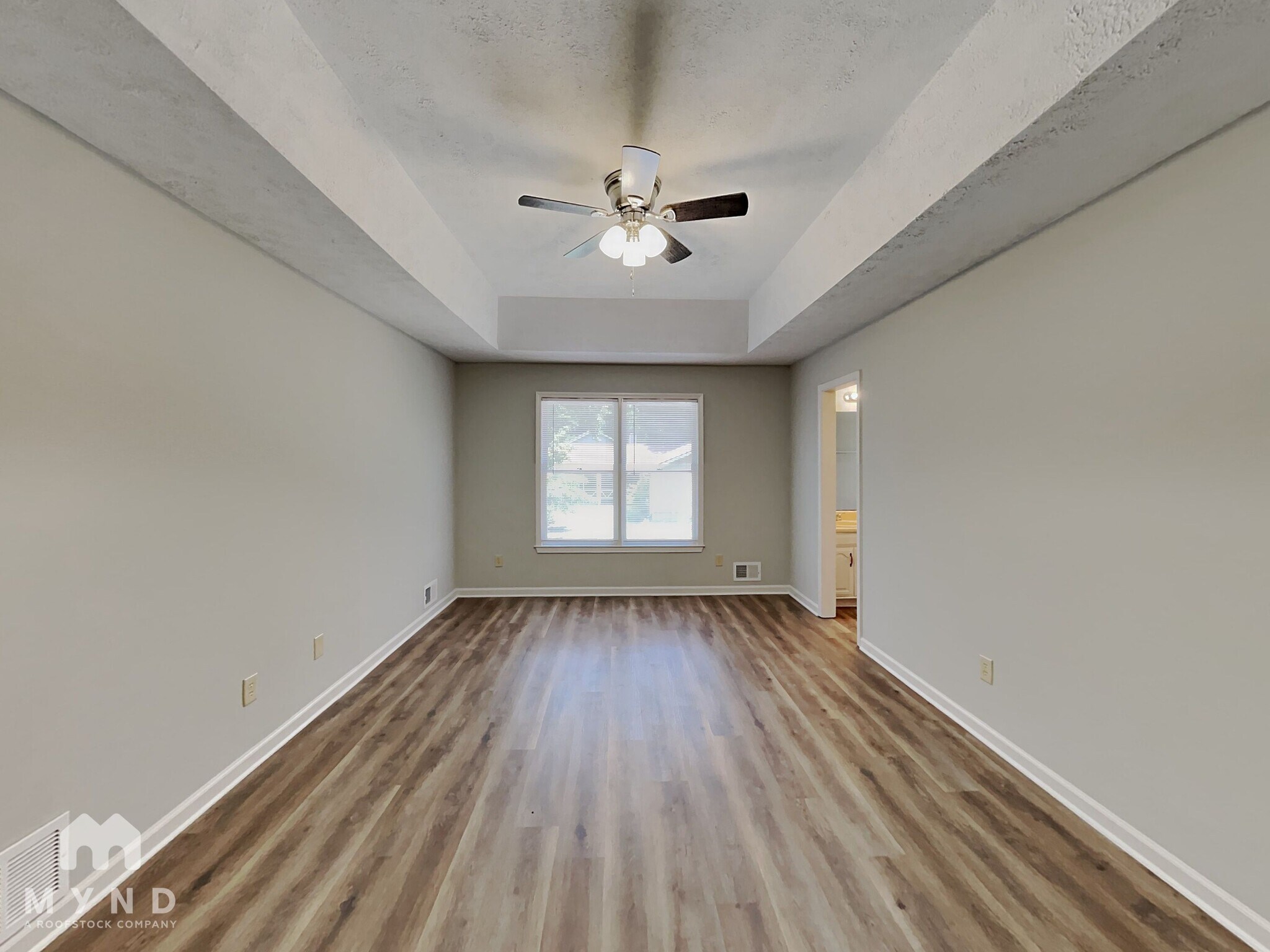 Building Photo - 1186 Bayridge Dr