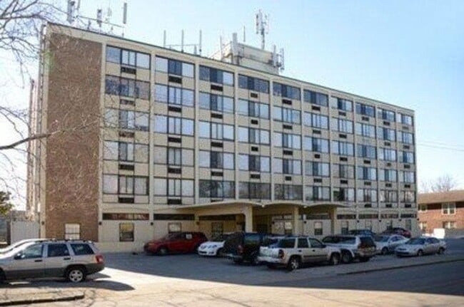 Building Photo - University Towers Unit 601: Studio Apartment ready for AUGUST 2026 move in! $1000 per Month