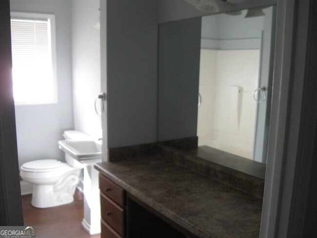 Building Photo - 210 E Richardson St