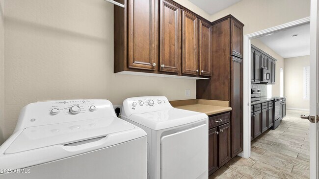 Building Photo - 16374 W Amelia Dr