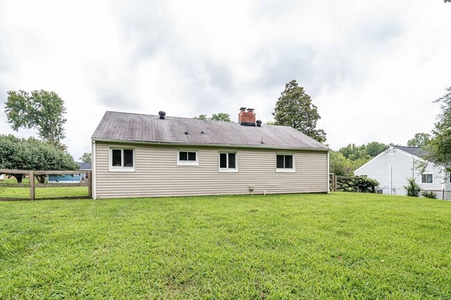 Building Photo - 2506 Inman Ave