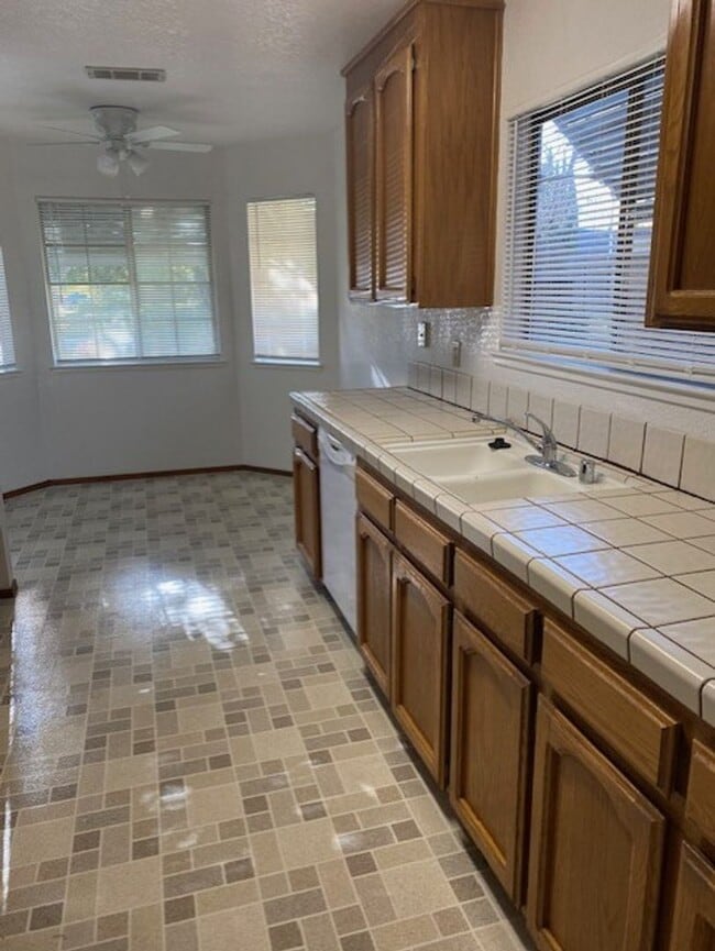 Building Photo - Nice Home in Peppertree Subdivision!! Coming Soon!