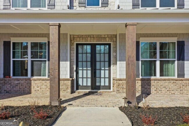 Building Photo - 415 Oakleigh Ave