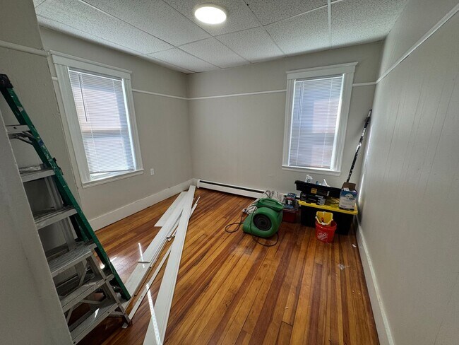 Building Photo - 58 Pilling St