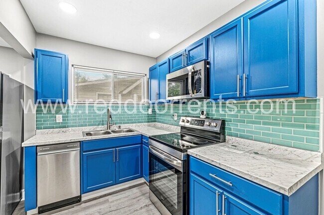 Primary Photo - Spacious 3-Bed, 2-Bath Home | 1,590 Sq Ft ...