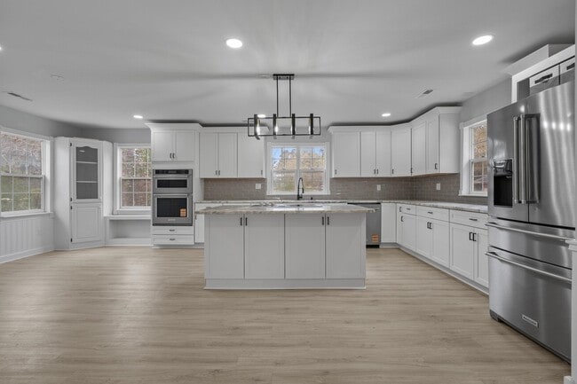 Building Photo - 2730 Cultra Rd