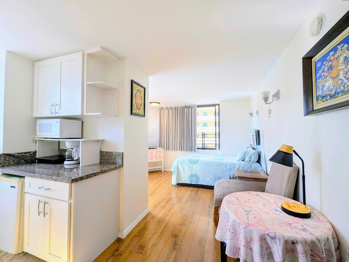 Building Photo - 444 Niu St