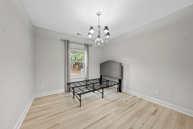 Building Photo - 3537 Bunting Dr