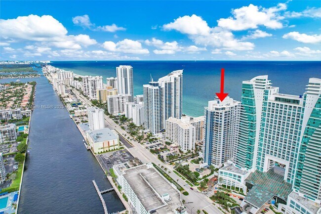 Building Photo - 3535 S Ocean Dr
