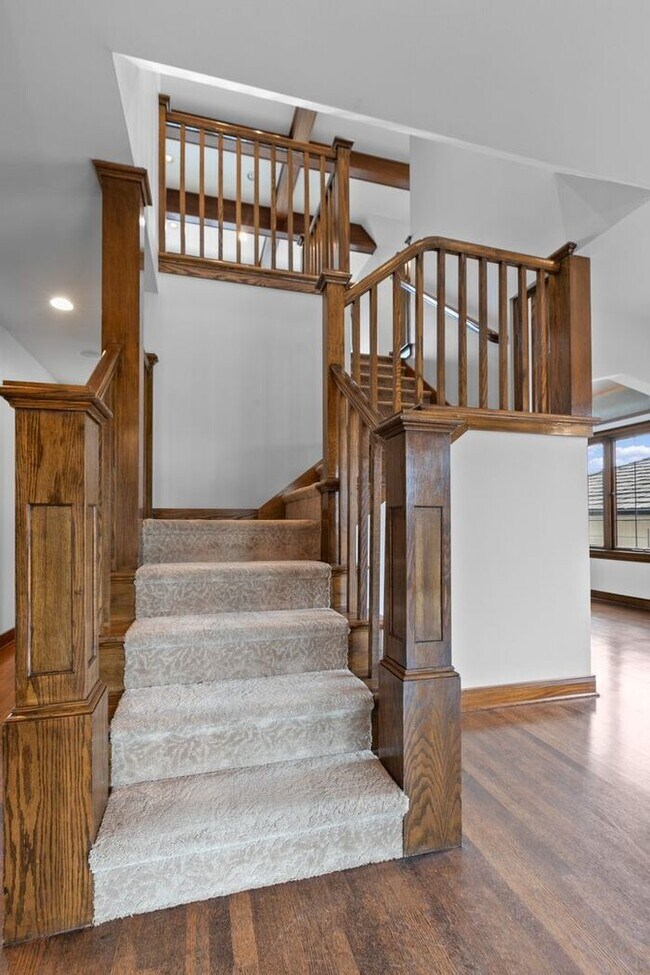 Building Photo - Stunning Air Conditioned 1931 Tudor in Coveted Admiral w/ Views