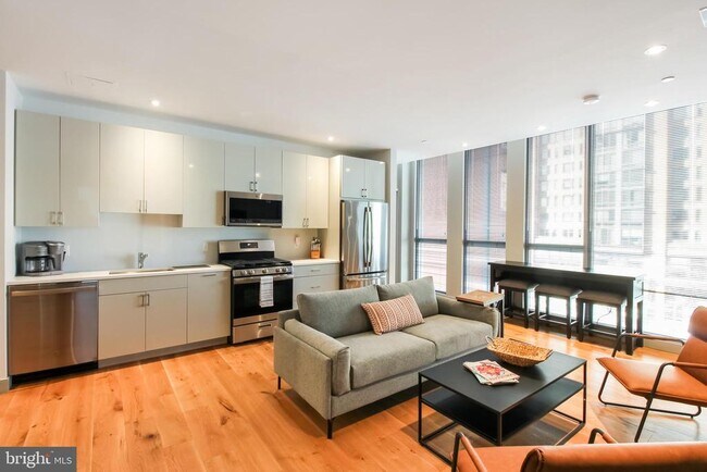 Building Photo - 448 K St NW