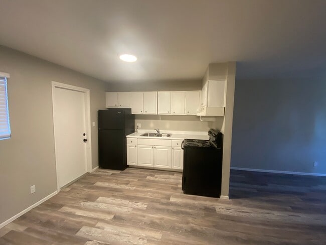 Floorplan - Devonshire Apartments