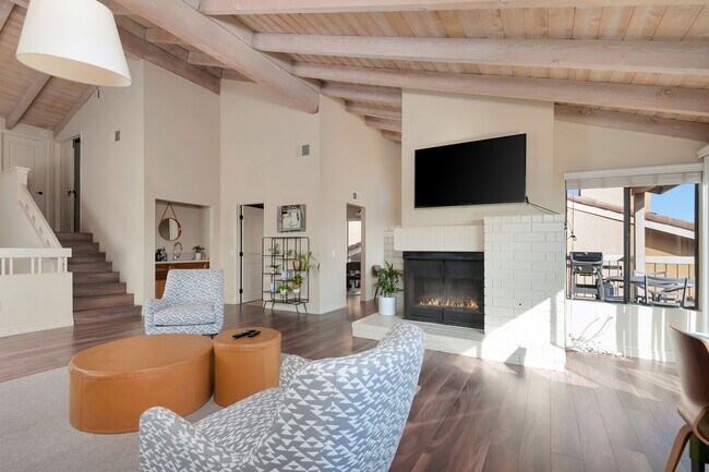 Building Photo - 2559 Caminito Muirfield