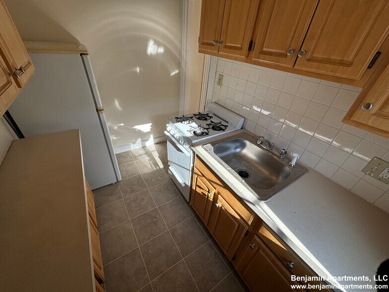 Building Photo - 1165 Commonwealth Ave