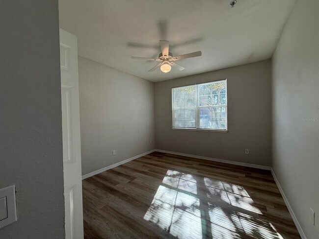 Building Photo - 3478 Westchester Square Blvd