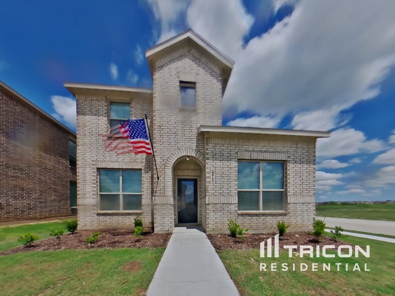 Building Photo - 2700 Brushy Lk Dr