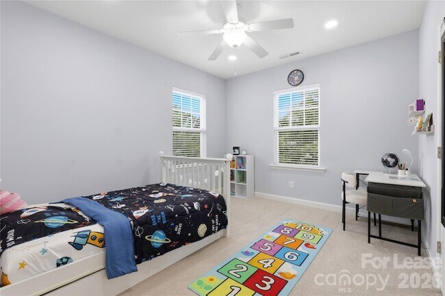Building Photo - 5401 Meadowcroft Way