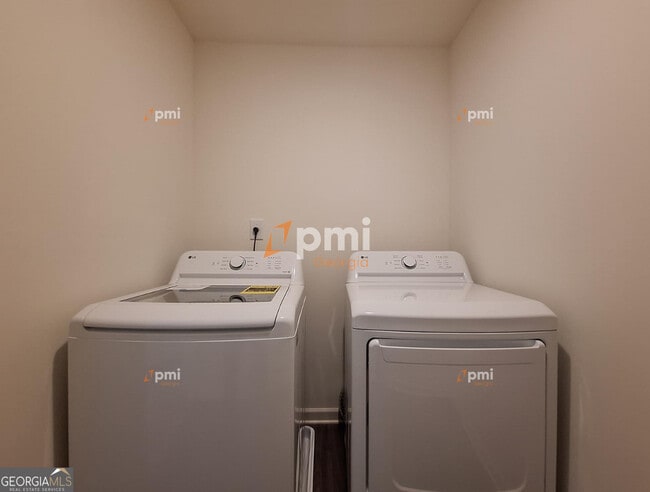 Building Photo - 176 Kinsale Dr