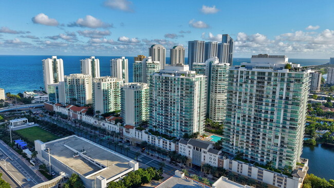 Building Photo - 300 Sunny Isles Blvd