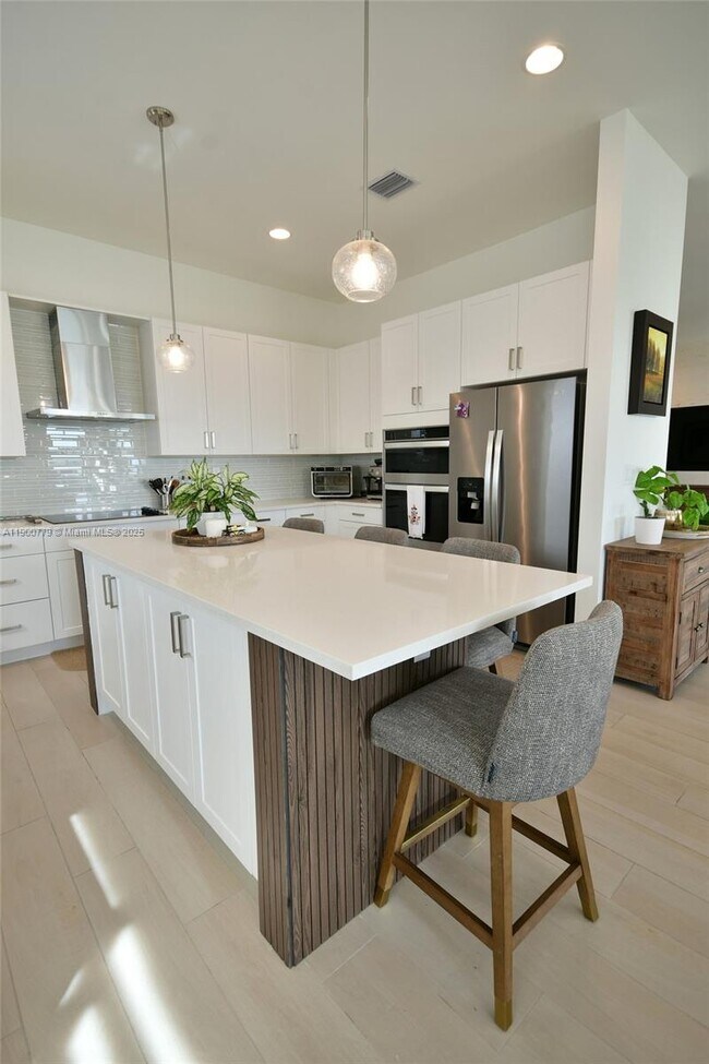 Building Photo - 4221 SW 178th Ave