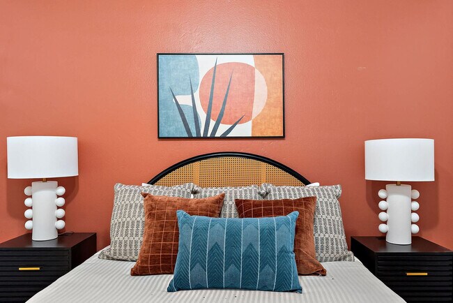 Building Photo - 7157 W Windrose Dr