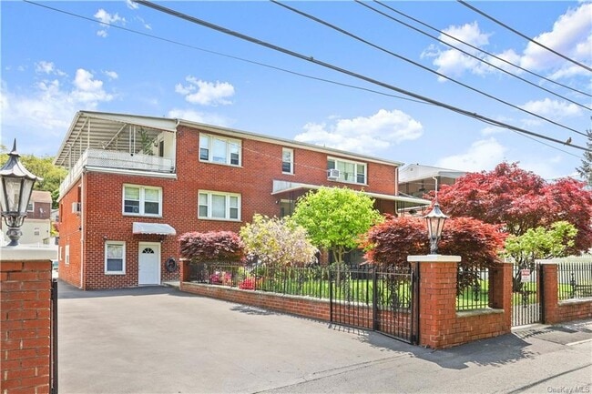 Primary Photo - 110 Harrison Ave