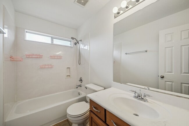Building Photo - 26402 Larkspur Ridge Dr