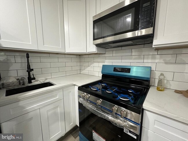 Building Photo - 104 New Rose St