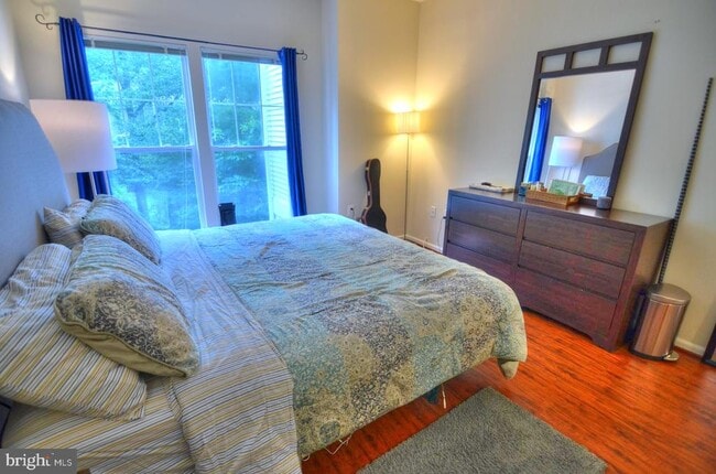 Building Photo - 1501 North Point Dr