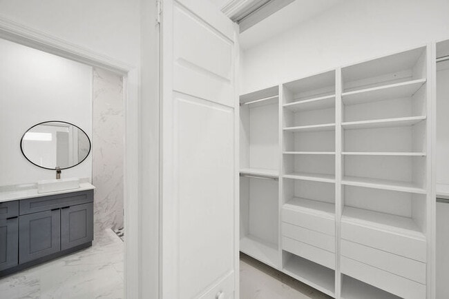 Building Photo - 4766 Nelson Dr