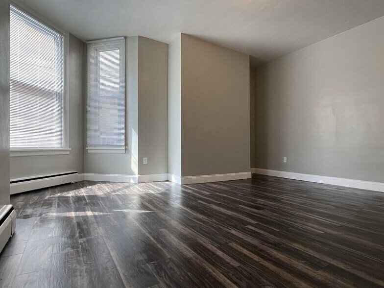 Living Room - 143 Seminary Ave