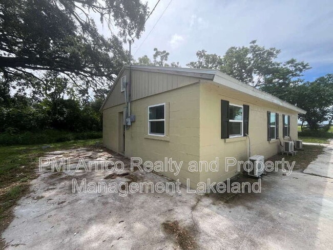 Building Photo - 8170 State Rd 60