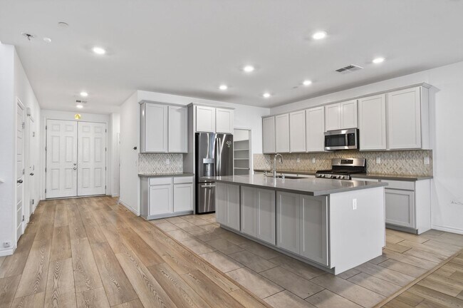 Building Photo - THIS is the HOME you have been waiting for!