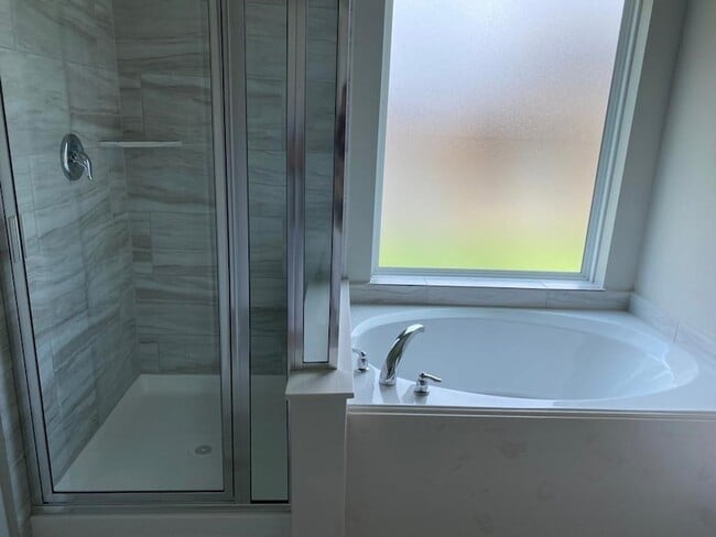 Building Photo - 3311 Owl Hollow Dr