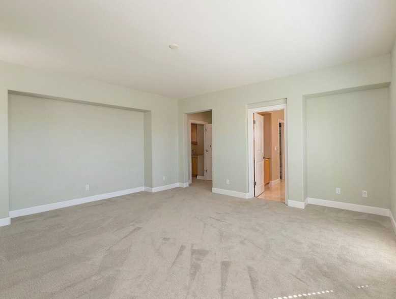 Building Photo - 2168 Mornington Ln