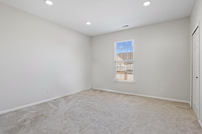 Building Photo - 40433 Gleneagle