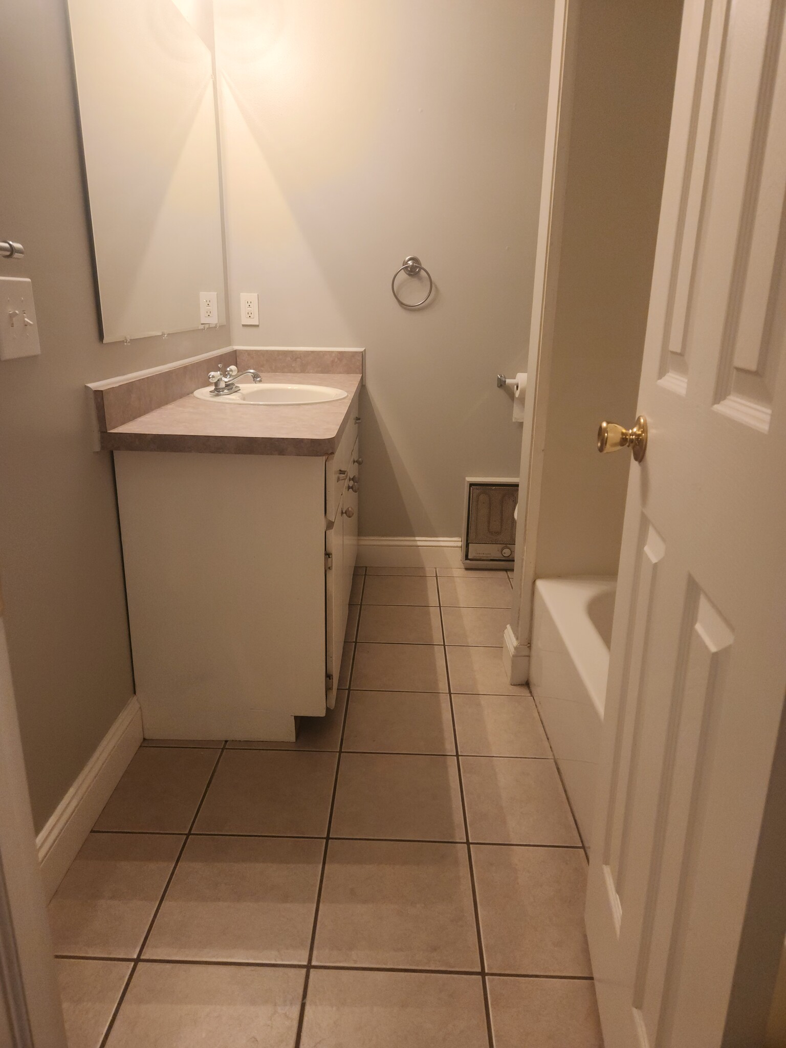 Main Bath - 3373 Van Dyke Rd