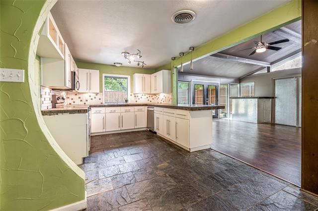 Building Photo - 7111 Wild Valley Dr
