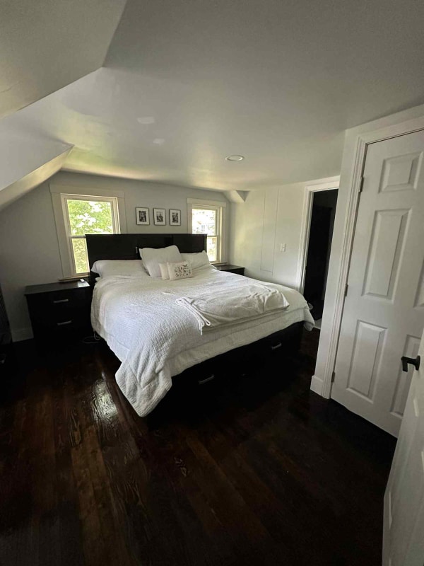 Building Photo - 134 School St