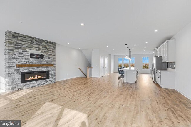 Building Photo - 222 Petite Sirah Terrace SE