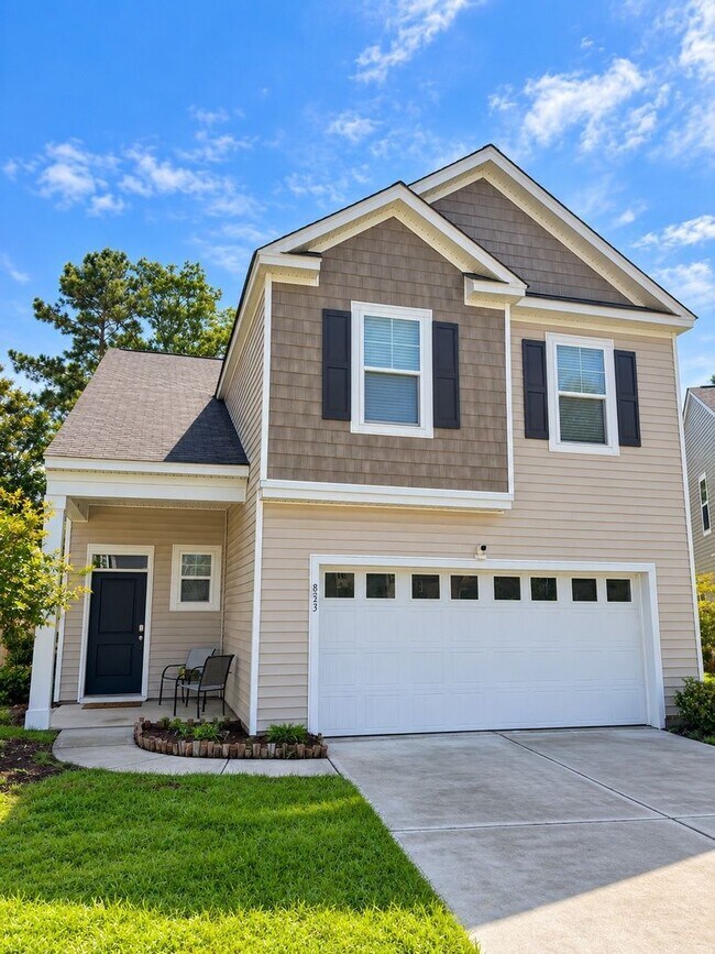 Building Photo - 833 Kirby Ct