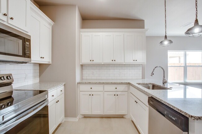 Building Photo - 1505 Avenue O