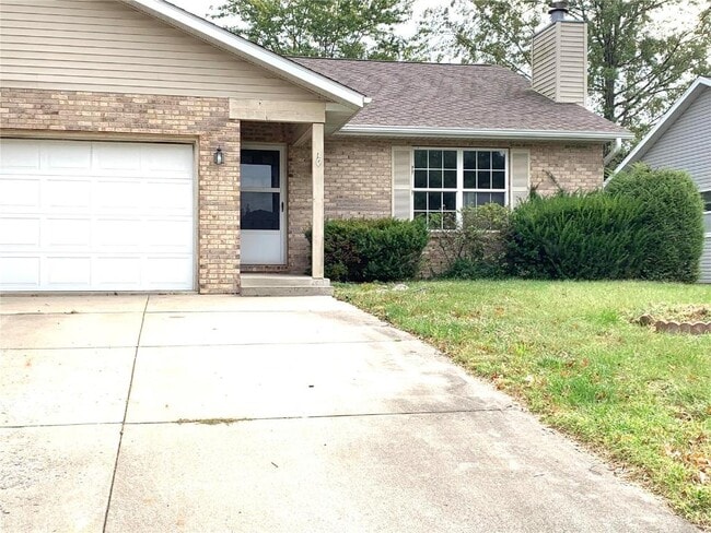 Primary Photo - 119 Twin Oaks Dr