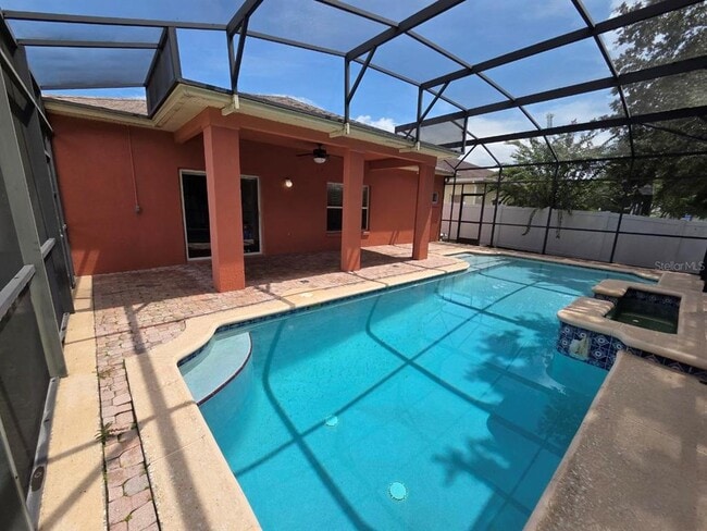 Building Photo - 14955 Hawksmoor Run Cir