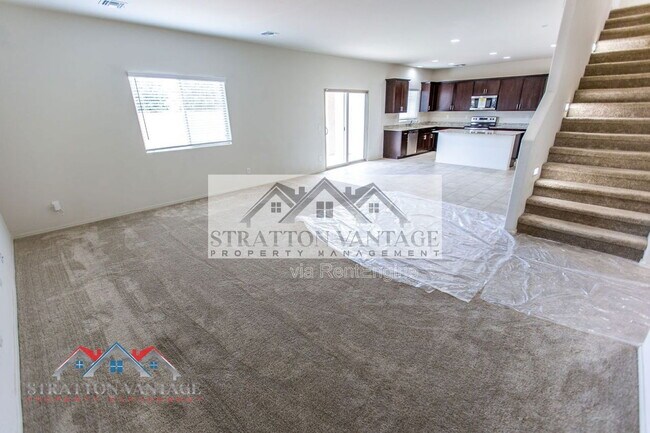 Building Photo - 43620 W Mescal Dr