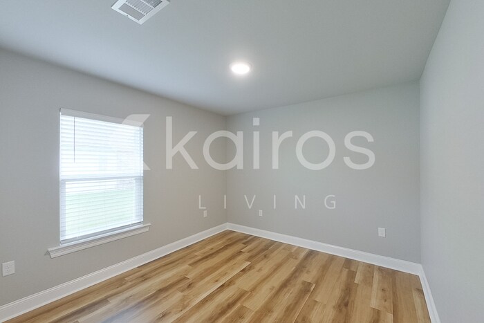 Building Photo - 13742 Willowmore Dr